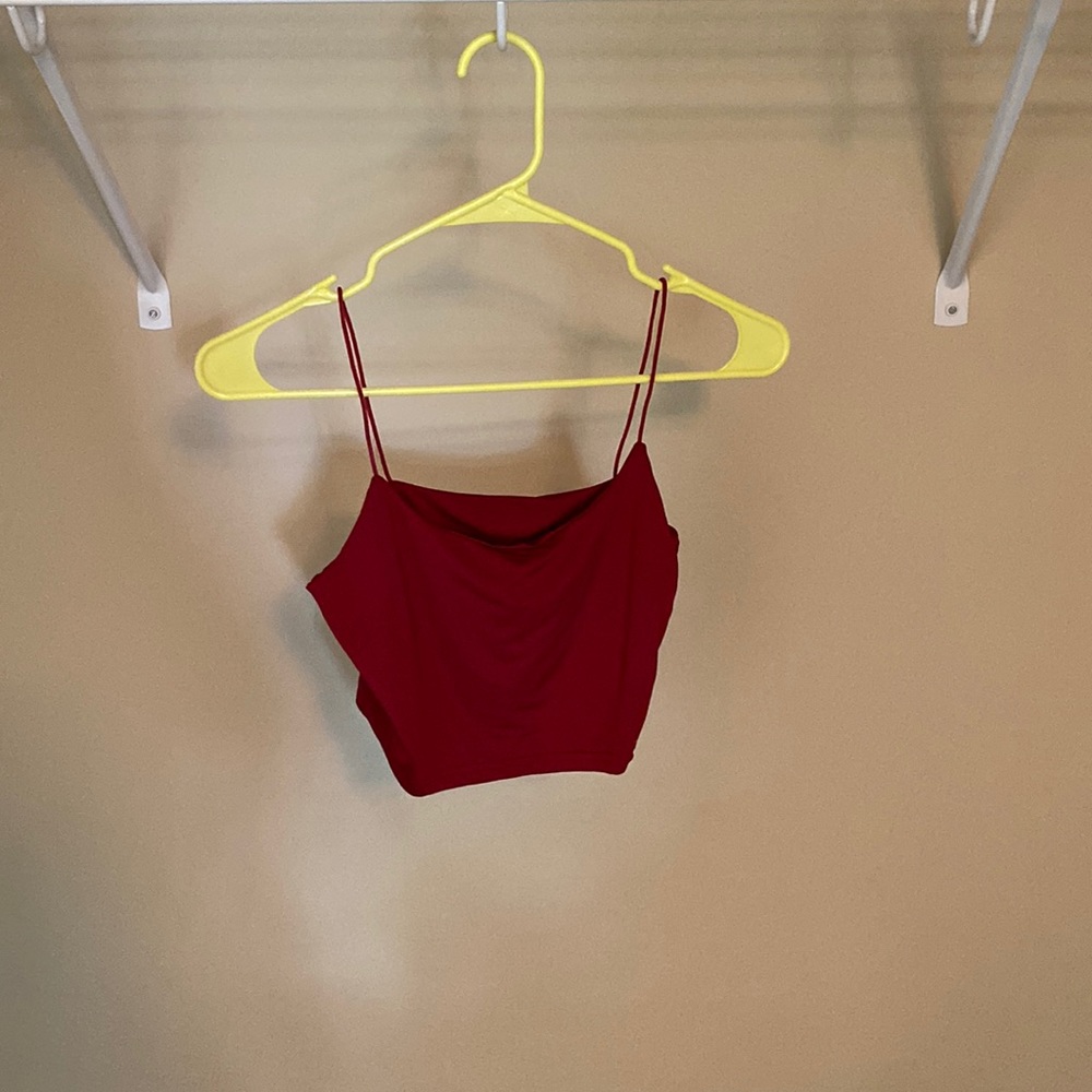 Maroon spaghetti strap crop top